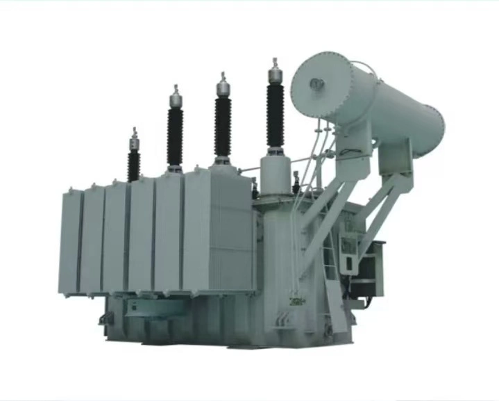 большой силовой трансформатор