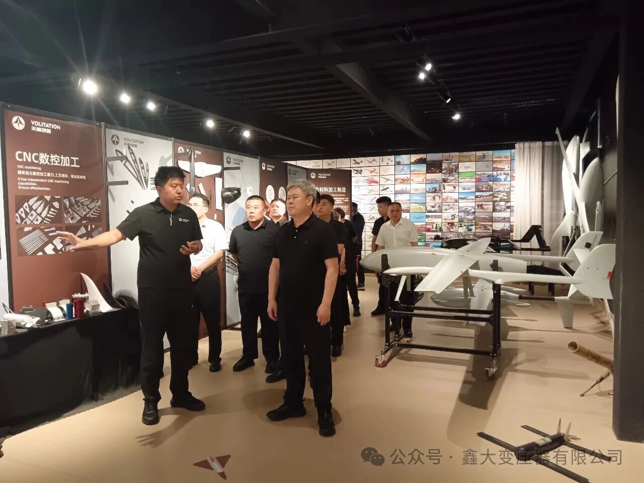 Церемония подписания — Xinda и Tianxun Aviation Церемония подписания — Xinda и Tianxun Aviation